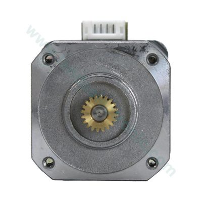 استپر موتور NEMA17 نیدک مدل KV4242-N2B008 نمای جانبی با چرخ دنده برنجی و سوکت
